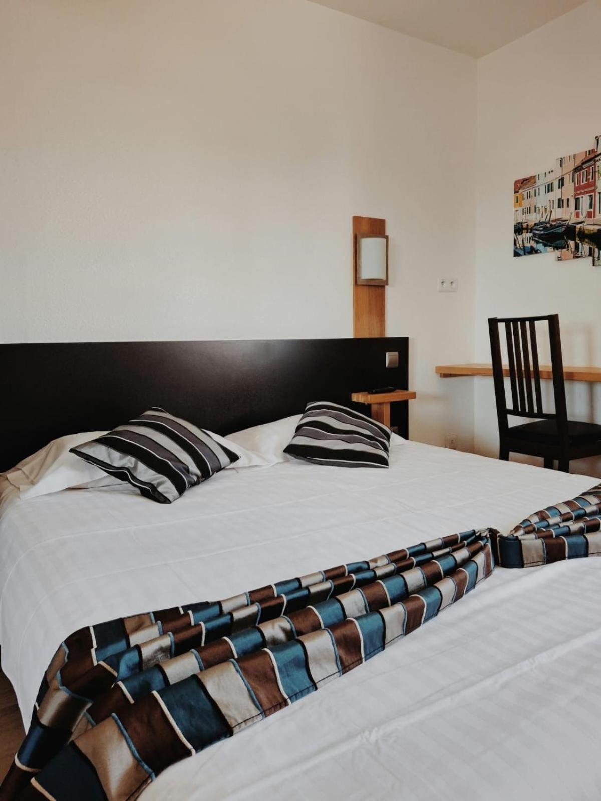 Appart'Hotel Residella House Room & Kitchen Avignon Le Pontet 勒蓬泰 外观 照片